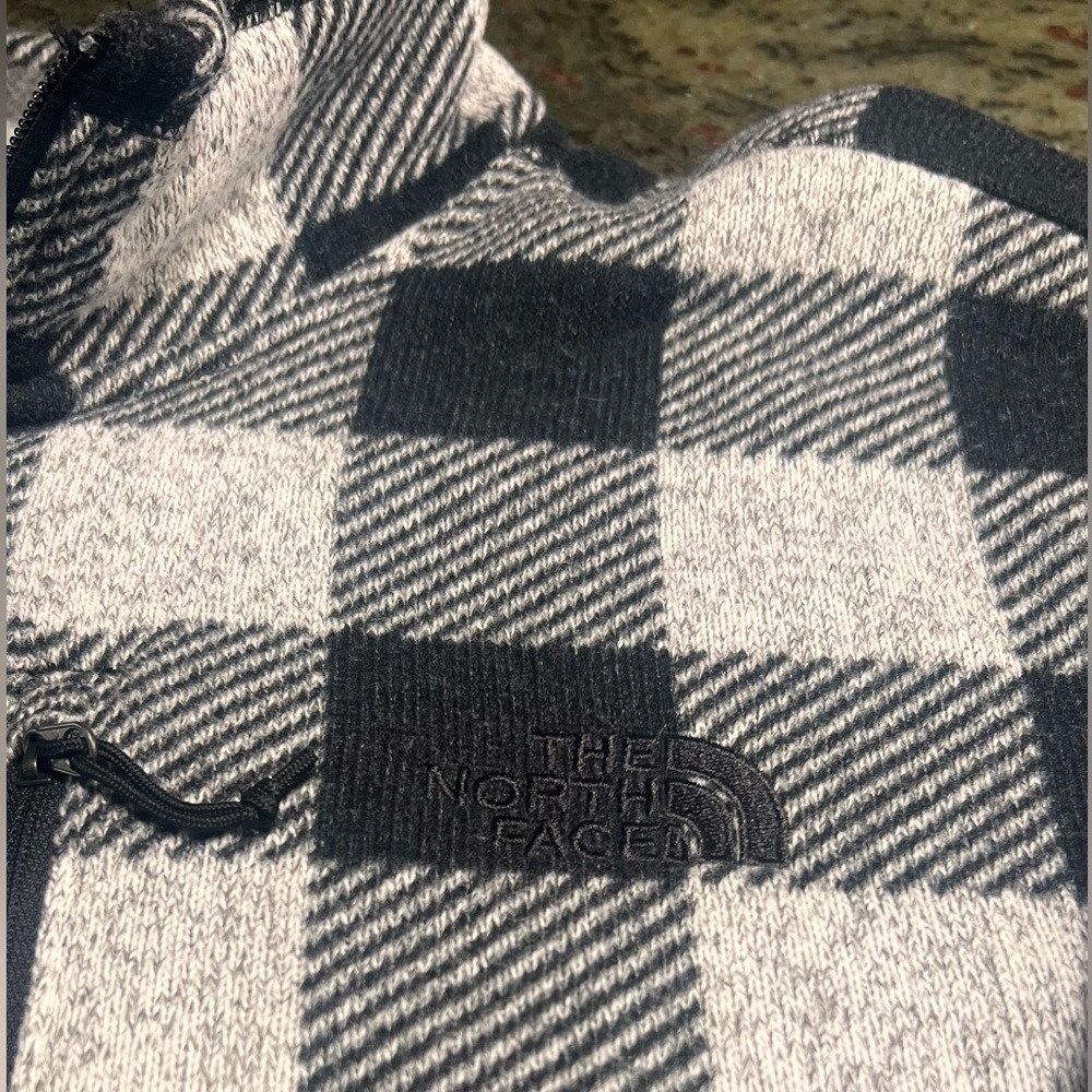 The North Face Gordon Lyons ½ Zip // Black Plaid // XL - Picture 5 of 6